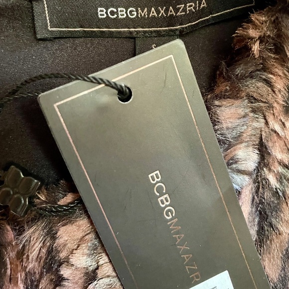 BCBG MAX AZRIA Chic NWT Faux Fur TULUM Shacket TOP Size Small - Picture 3 of 12